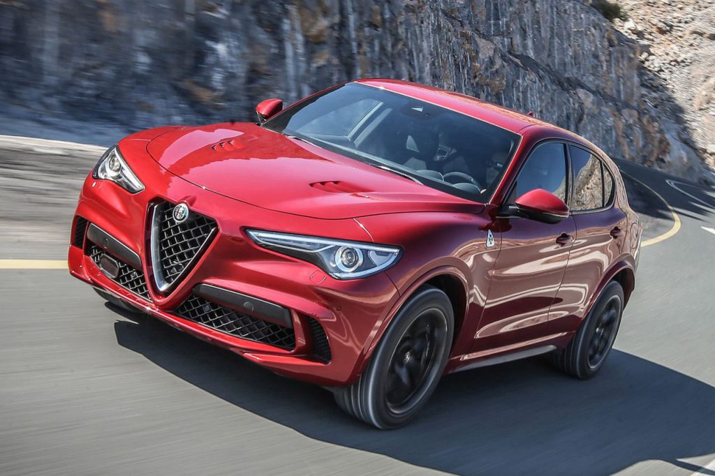 d4c16d52-2018-alfa-romeo-stelvio-quadrifoglio-01
