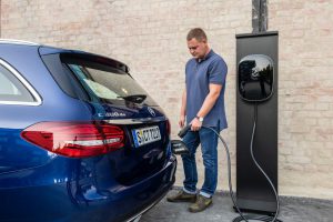 fdacd859-mercedes-c300de-35