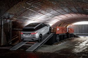 00749dbe-2020-range-rover-evoque-ii-50