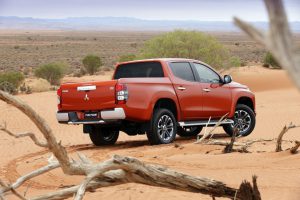 02bece9d-2019-mitsubishi-l200-pickup-unveiled-35