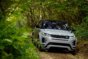 1376c7bf-2020-range-rover-evoque-3