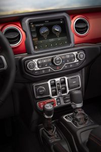 15838f85-2020-jeep-gladiator-truck-198