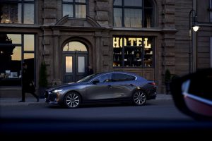 2f721bb0-2019-mazda-3-sedan-hatch-363