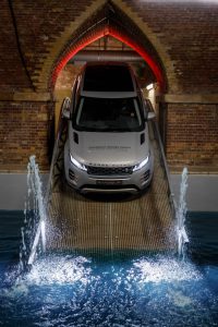 37270fda-2020-range-rover-evoque-ii-37