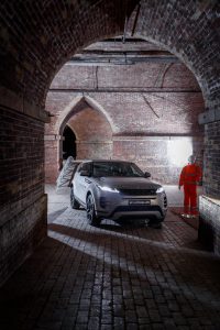 3907326e-2020-range-rover-evoque-ii-45