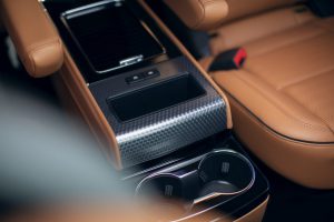 63f1c115-2020-lincoln-aviator-17