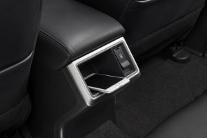 69c7c50a-2019-mitsubishi-l200-pickup-unveiled-27