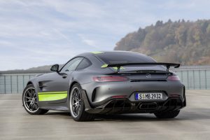 a03325ca-2020-mercedes-amg-gt-and-amg-gt-r-pro-65