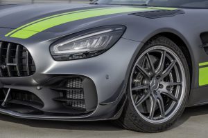 ae3725d1-2020-mercedes-amg-gt-and-amg-gt-r-pro-47