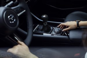 b97aec82-2019-mazda-3-sedan-hatch-323