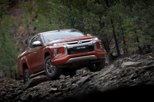 d6623cf7-2019-mitsubishi-l200-pickup-unveiled-32
