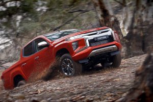 f304d280-2019-mitsubishi-l200-pickup-unveiled-29