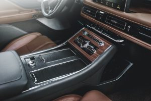 f3185cb7-2020-lincoln-aviator-40