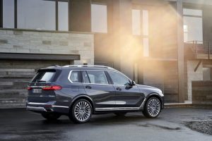 f83b718c-2019-bmw-x7-18