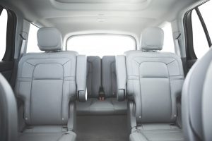 ff2b97bf-2020-lincoln-aviator-39