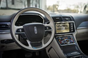 791f12fb-2019-lincoln-continental-80th-anniversary-coach-door-edition-17