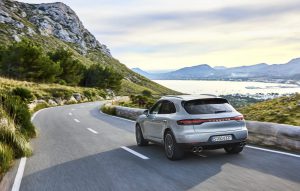 c18a5bed-2019-porsche-macan-s-07
