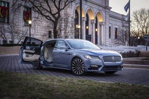 ed6e5252-2019-lincoln-continental-80th-anniversary-coach-door-edition-13