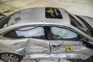 f1b1794a-lexus-es-euro-ncap-5