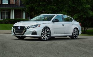 2019-nissan-altima-lead-1538074054