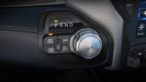 20e56d71-2019-ram-2500-and-3500-hd-interior-25