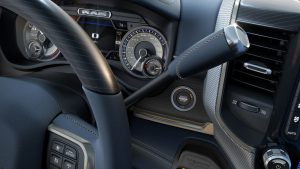 224429f9-2019-ram-2500-and-3500-hd-interior-27