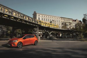81c5c48b-2020-renault-clio-exterior-1