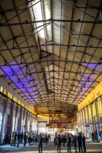 P90329594_highRes_bmw-8-series-media-l