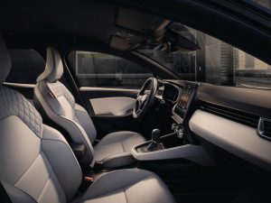 e37bcfef-2020-renault-clio-interior-6