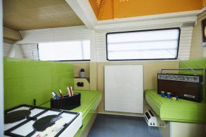 04ca7732-lego-vw-t2-bulli-camper-5