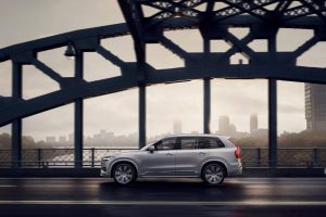 29e88851-2020-volvo-xc90-facelift-unveiled-12