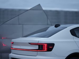 35595492-polestar_2_011