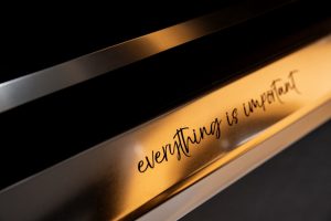 453516e7-singer_dls_40