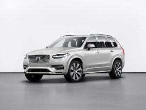4c6e8a67-2020-volvo-xc90-facelift-unveiled-5