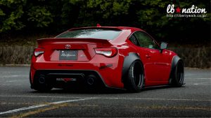 50027bcd-subaru-brz-toyota-86-tuning-liberty-walk-4