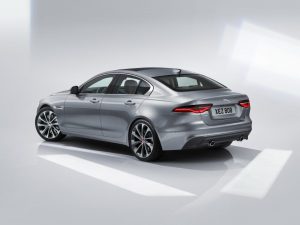67e2805f-2020-jaguar-xe-facelift-30