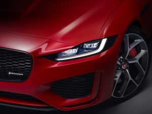 6d14821a-2020-jaguar-xe-facelift-21