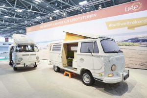 816d2401-lego-vw-t2-bulli-camper-3
