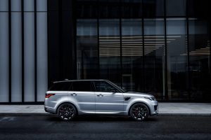 91120348-2019-range-rover-sport-hst-43