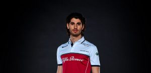 b9da9a3f-alfa-romeo-racing-official-2019-f1-livery-12