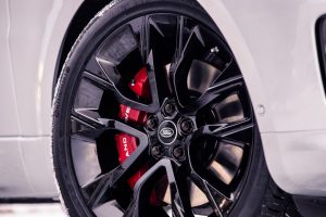 c029eb41-2019-range-rover-sport-hst-03