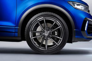 c923398e-2019-vw-t-roc-r-18