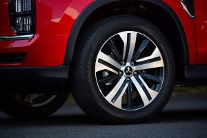 d4f71a49-2020-mitsubishi-asx-12