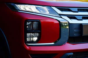 f028100e-2020-mitsubishi-asx-10