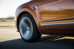 f40d9fe3-bentley-bentayga-speed-08