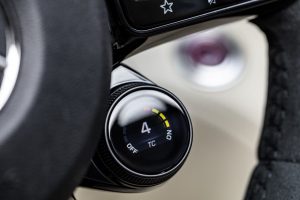 1e17088a-mercedes-amg-gt-r-roadster-21