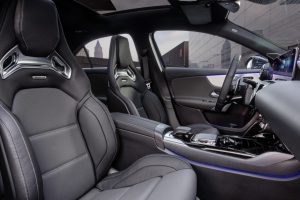 40c11ca4-2020-mercedes-amg-35-sedan-12