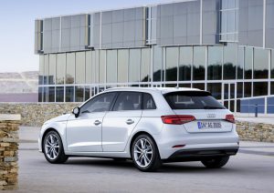 535b4fd5-2019-audi-a3-g-tron-13