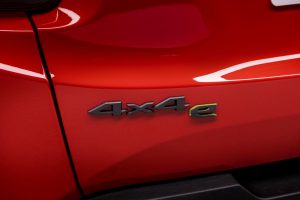 741f2bac-2019-jeep-renegade-phev-8