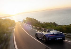 a9767880-mercedes-amg-gt-r-roadster-25